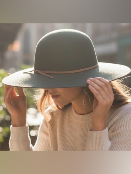 True Religion Olive Green Wool Felt Wide Brim Hat S/M Chic Bohemian Cottagecore